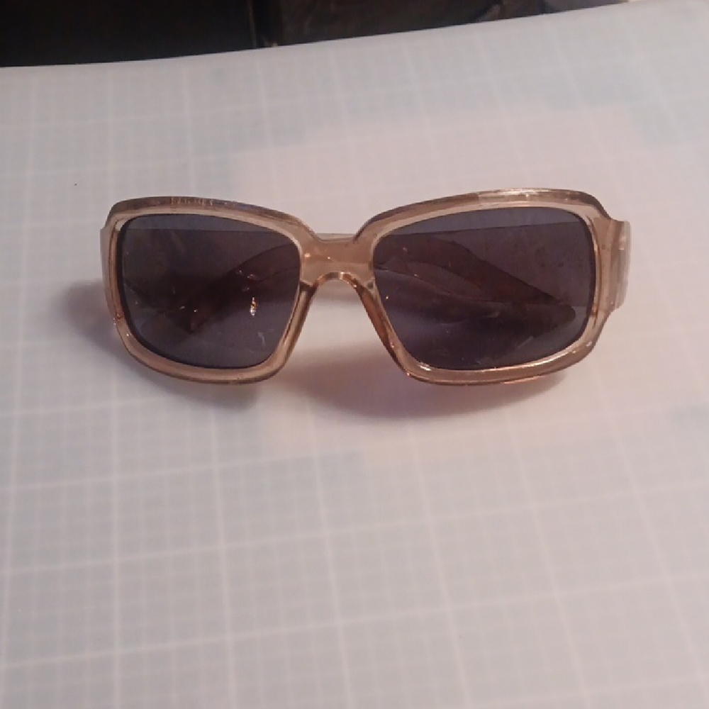 Stylish Gold Sunglasses